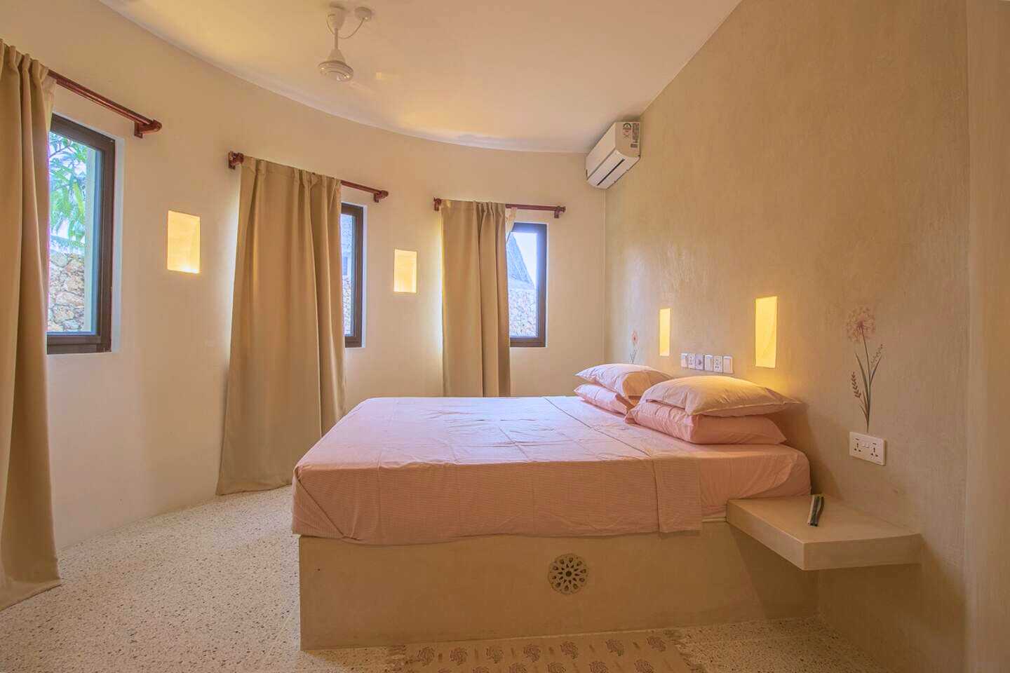 Camera matrimoniale con bagno ensuite al Ghepard Towers